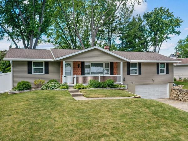 638 SUNNYCREST STREET, Green Bay, WI 54302
