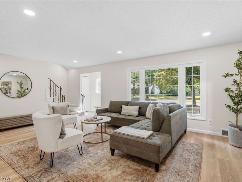 1091 Dorsh Road, South Euclid, OH 44121 Photo 6
