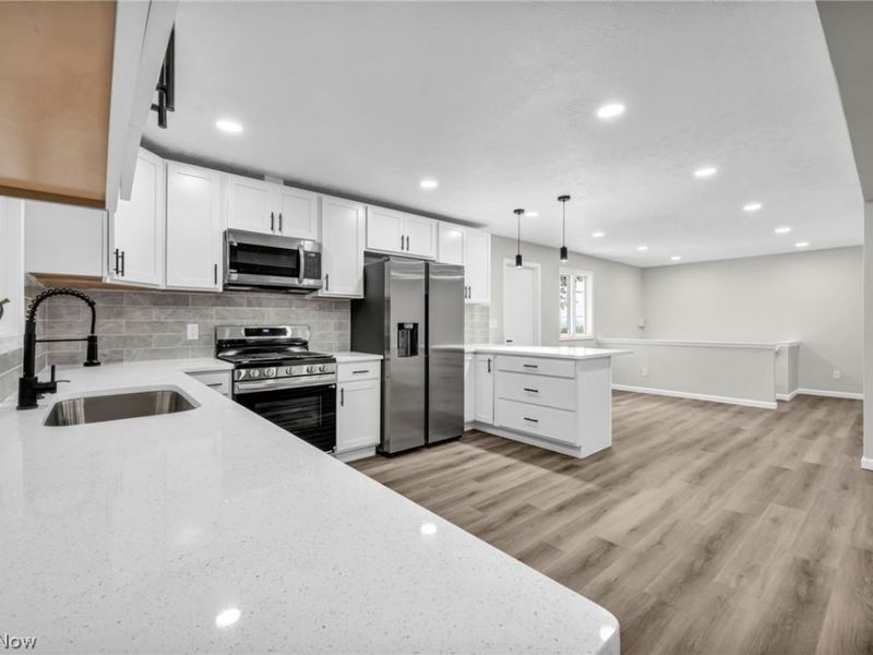 9497 Idlewood Drive, Brooklyn, OH 44144 Photo 9