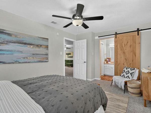 404 NW Wintercrest Road, Burleson, TX 76028