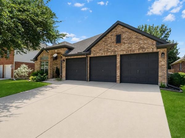 12125 Shadybrook Drive, Fort Worth, TX 76244