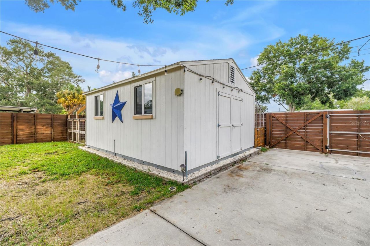 743 41st Avenue Ne, Saint Petersburg, FL 33703 Photo