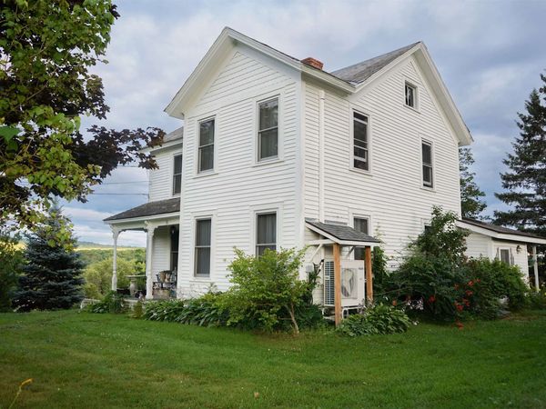 31 Amerio Road, Poultney, VT 05764