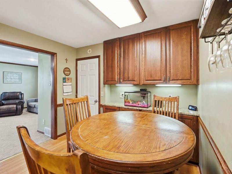 5745 Westgrove Drive, Green Township, OH 45248 Photo 18