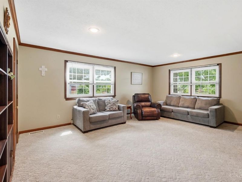 5745 Westgrove Drive, Green Township, OH 45248 Photo 21