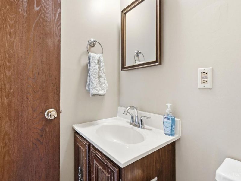 5745 Westgrove Drive, Green Township, OH 45248 Photo 24