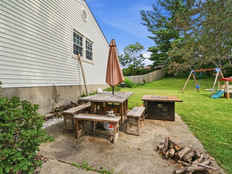 5745 Westgrove Drive, Green Township, OH 45248 Photo 49