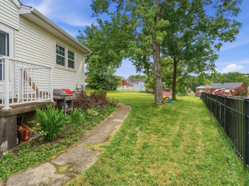 5745 Westgrove Drive, Green Township, OH 45248 Photo 56