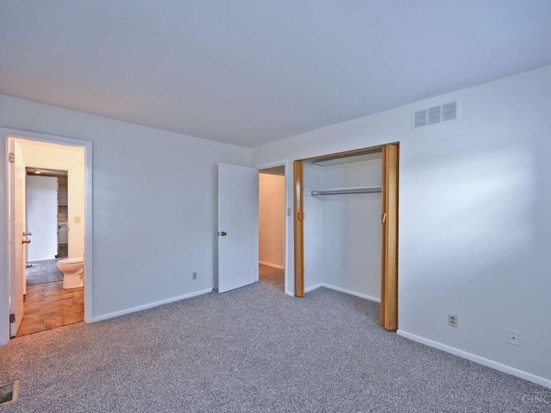 1582 Turquoise Drive, Anderson Twp, OH 45255 Photo 16