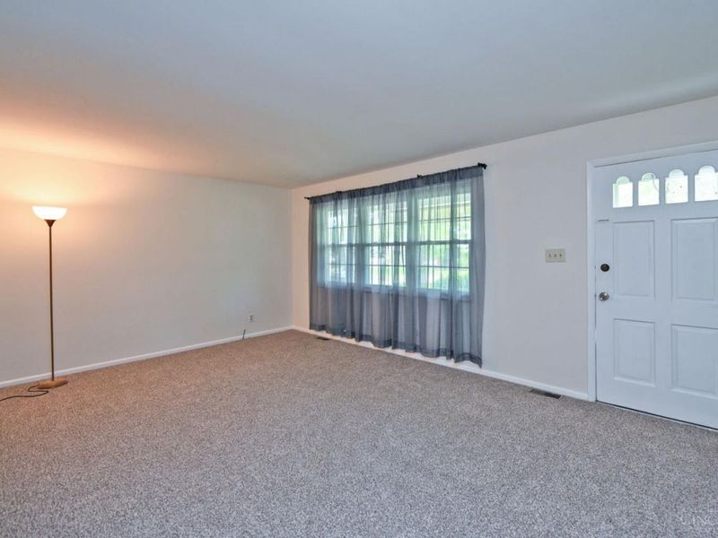1582 Turquoise Drive, Anderson Twp, OH 45255 Photo 6