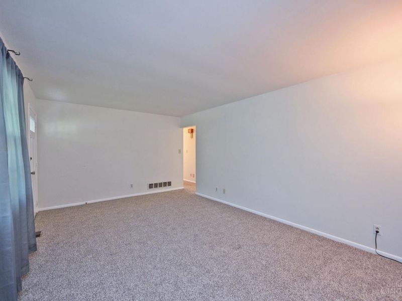1582 Turquoise Drive, Anderson Twp, OH 45255 Photo 7