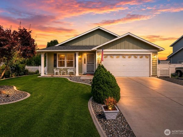 808 Willow Avenue NE, Quincy, WA 98848