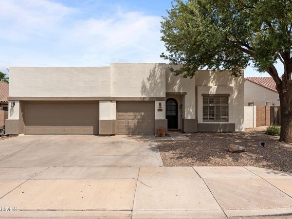 10124 E Pantera Avenue, Mesa, AZ 85212