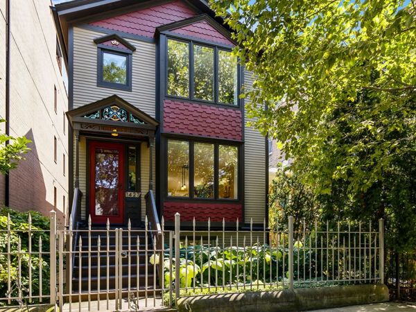 1427 W Huron Street , Chicago, IL 60642