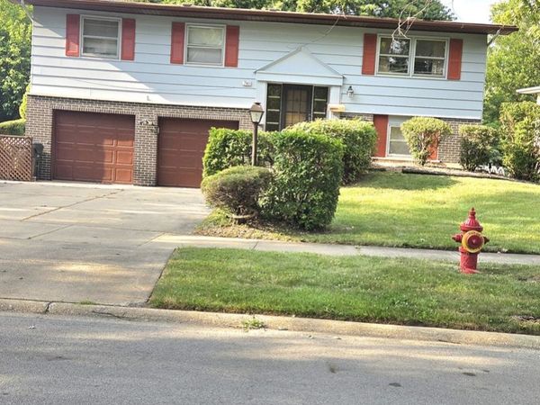 741 W Fitzhenry Court, Glenwood, IL 60425