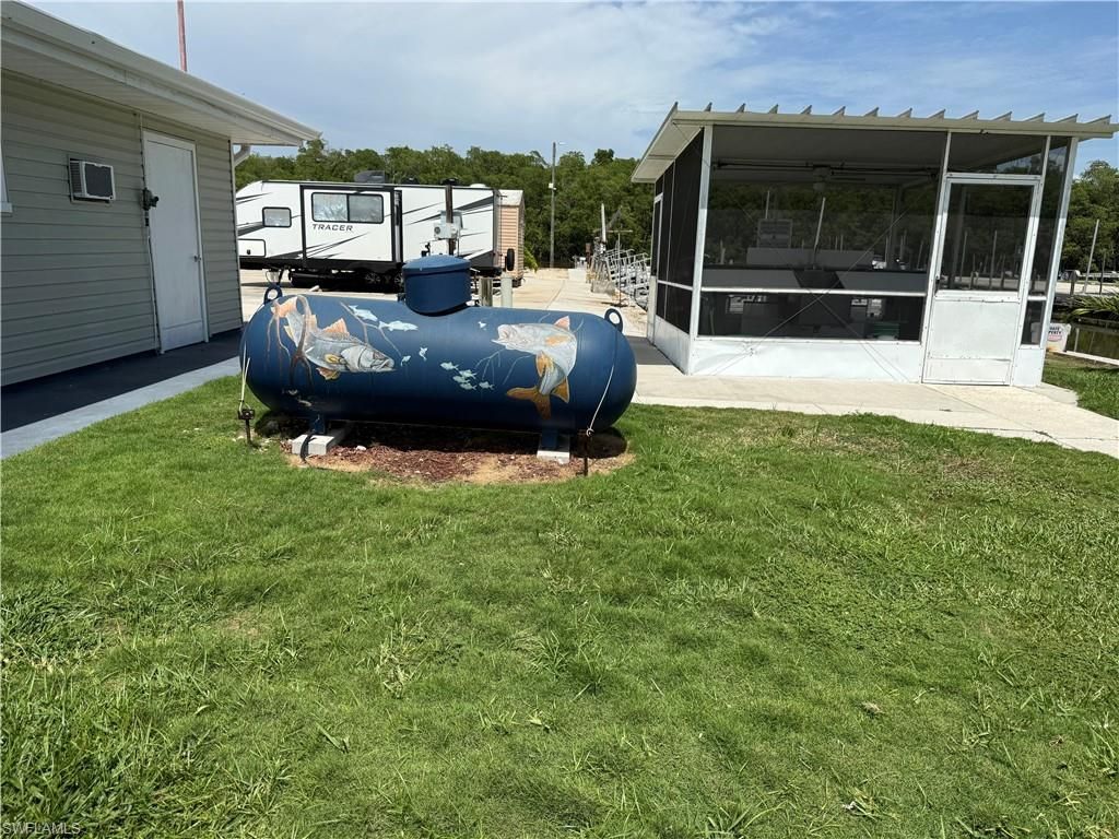675 Copeland Ave S, Everglades City, FL 34139 Photo