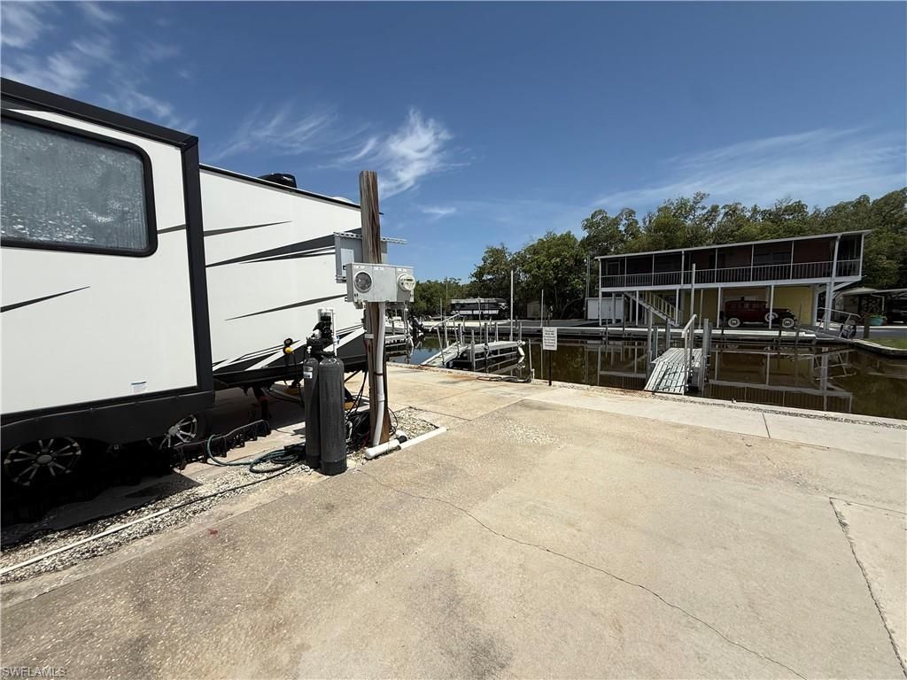 675 Copeland Ave S, Everglades City, FL 34139 Photo