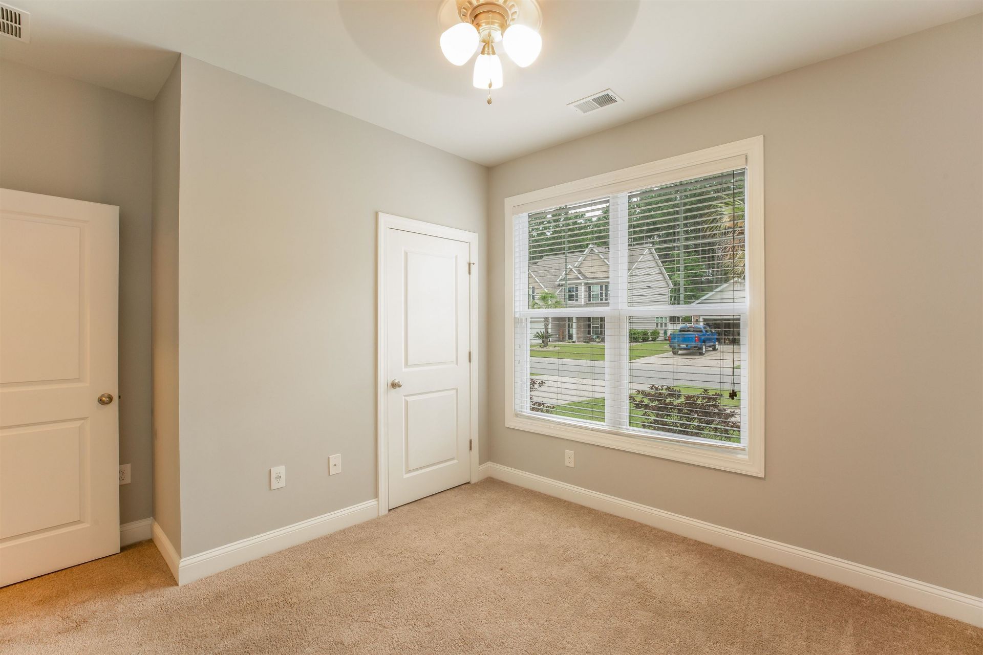 149 Laurel Hill Pl.  Photo 7