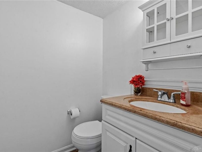 1359 Middletown Eaton Road, Madison Township, OH 45042 Photo 7