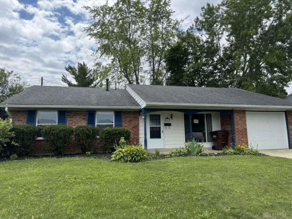 6673 Emerald Avenue, Mad River Township, OH 45323