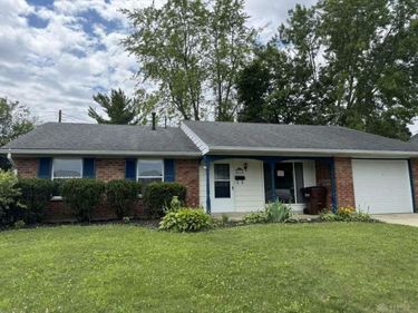6673 Emerald Avenue, Mad River Township, OH 45323