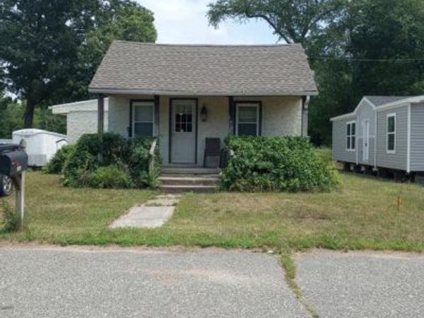 132 EAST BOULEVARD, GLASSBORO, NJ 08028