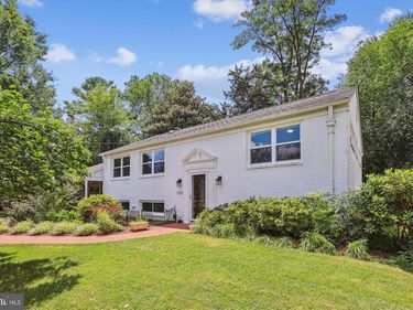 6916 SOUTHRIDGE DRIVE, MCLEAN, VA 22101