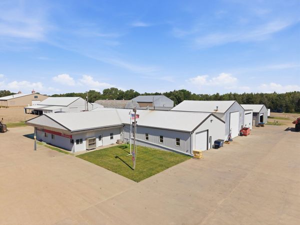  3160 W Havens Ave, Mitchell, SD 57301