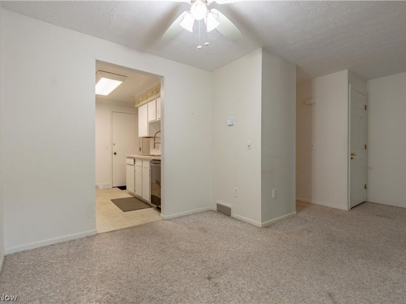 1856 Beechwood Avenue NE, North Canton, OH 44720 Photo 11