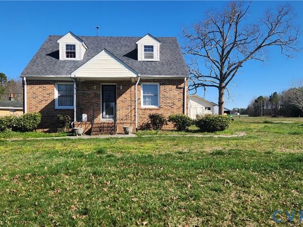 24816 Sawmill Road , Dinwiddie, VA 23830