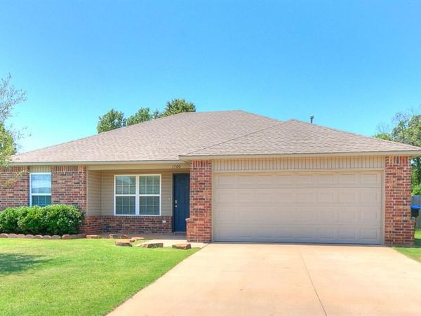 1500 Sandstone Drive, Noble, OK 73068