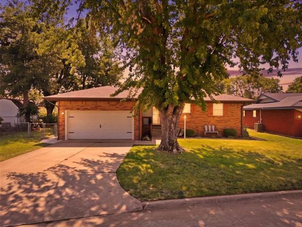 1113 Clearview Drive, Kingfisher, OK 73750