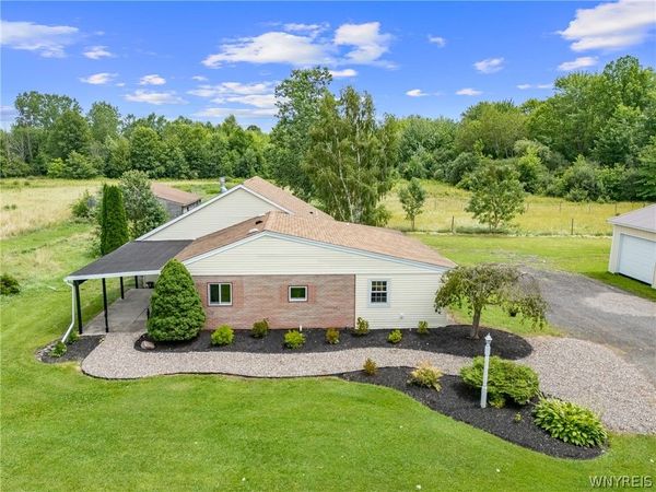 3069 Coomer Road , Newfane, NY 14108