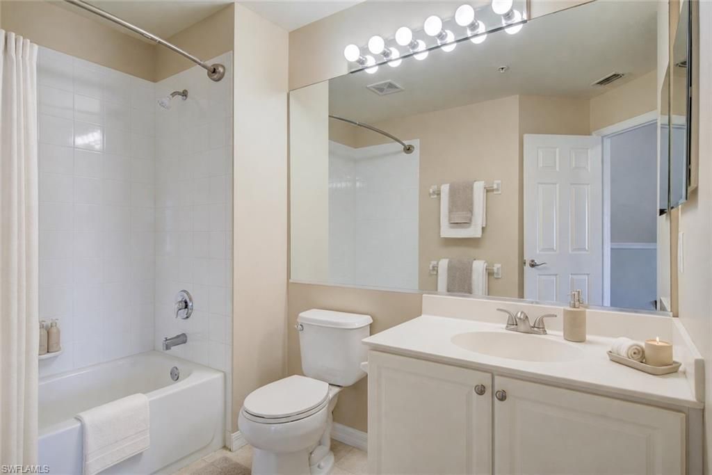 904 Hampton Cir , Unit 94, Naples, FL 34105 Photo