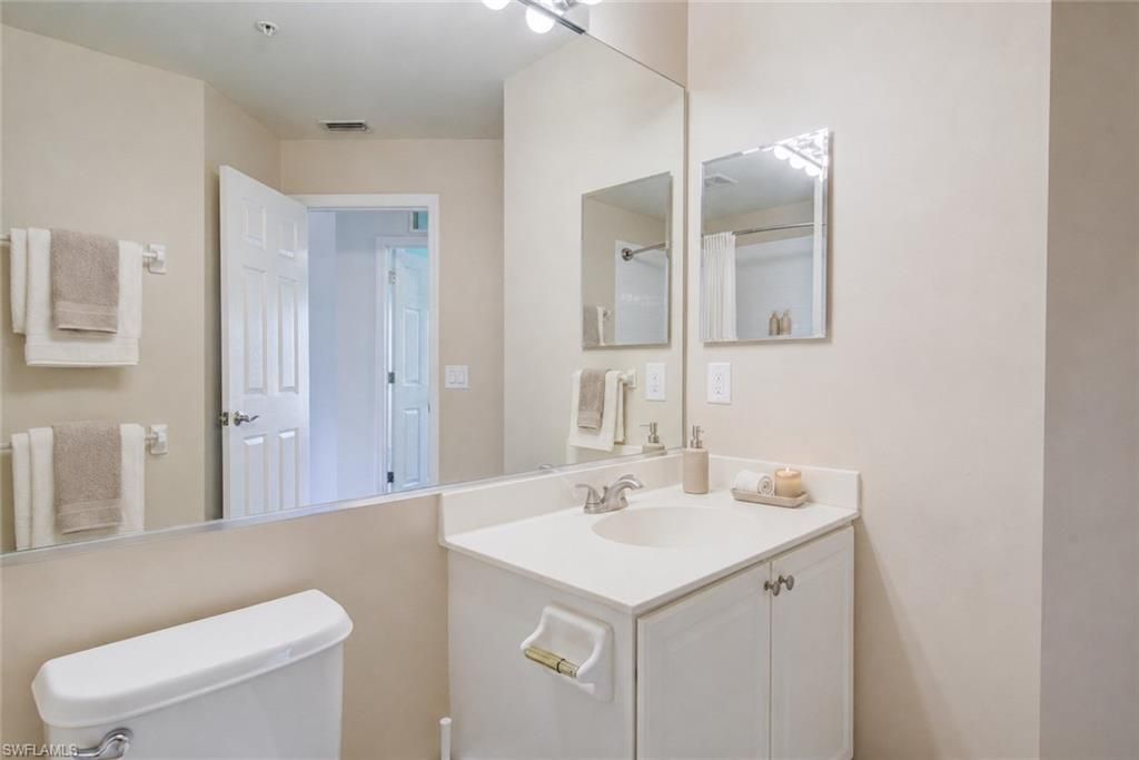 904 Hampton Cir , Unit 94, Naples, FL 34105 Photo