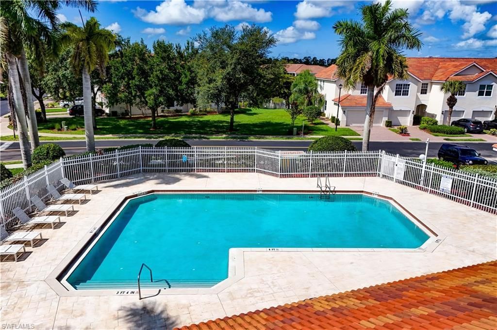904 Hampton Cir , Unit 94, Naples, FL 34105 Photo