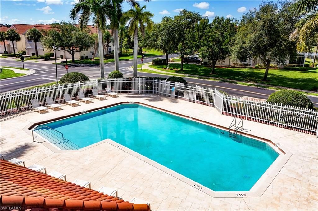 904 Hampton Cir , Unit 94, Naples, FL 34105 Photo