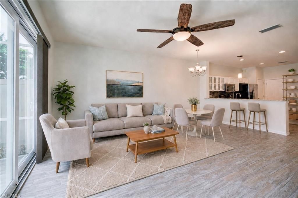 904 Hampton Cir , Unit 94, Naples, FL 34105 Photo