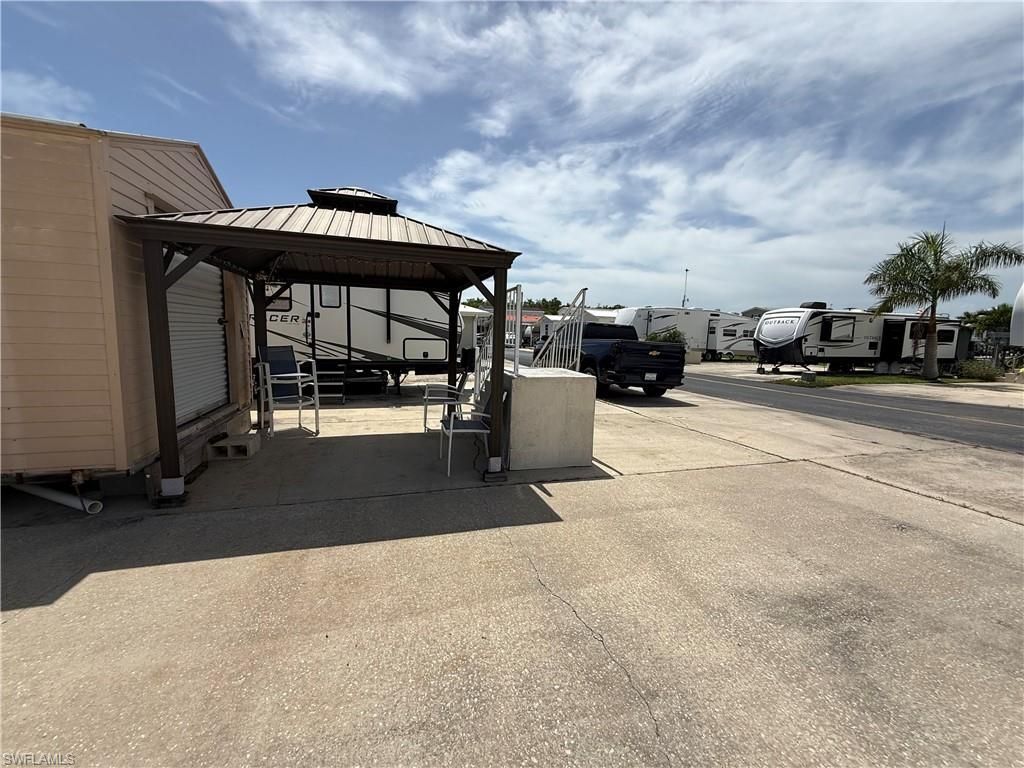 675 Copeland Ave S, Everglades City, FL 34139 Photo