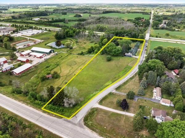 4315 Silver Creek Rd, Newton, WI 54220
