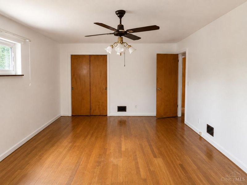 4107 W Eighth Street, Cincinnati, OH 45205 Photo 8