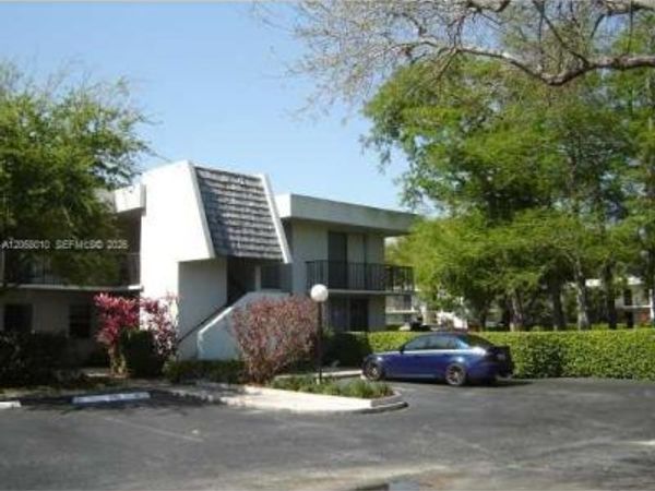 4000 N Cypress Dr , Unit 205, Pompano Beach, FL 33069