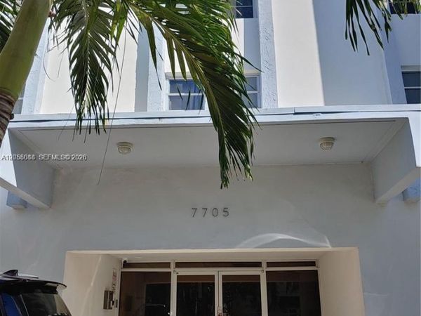 7705 Abbott Ave , Unit 304, Miami Beach, FL 33141