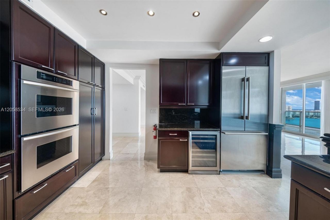3201 NE 183rd St, Unit 2506, Aventura, FL 33160 Photo