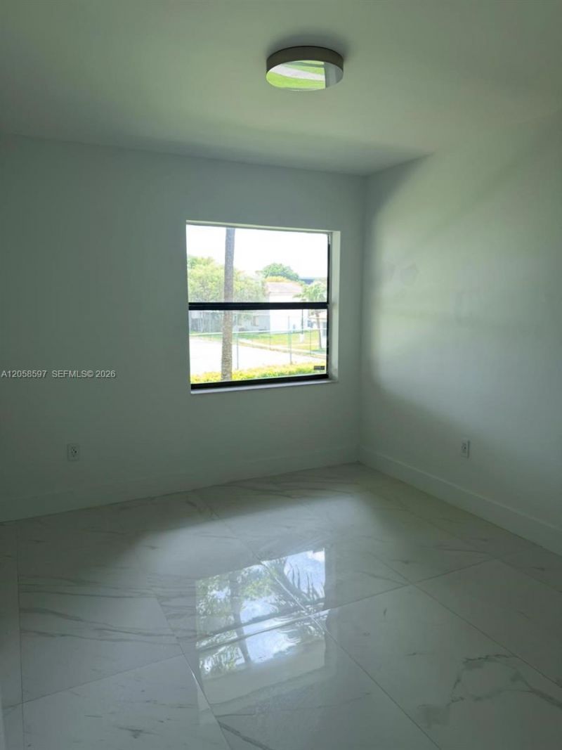 10875 NW 7th St, Unit 23-36, Miami, FL 33172 Photo