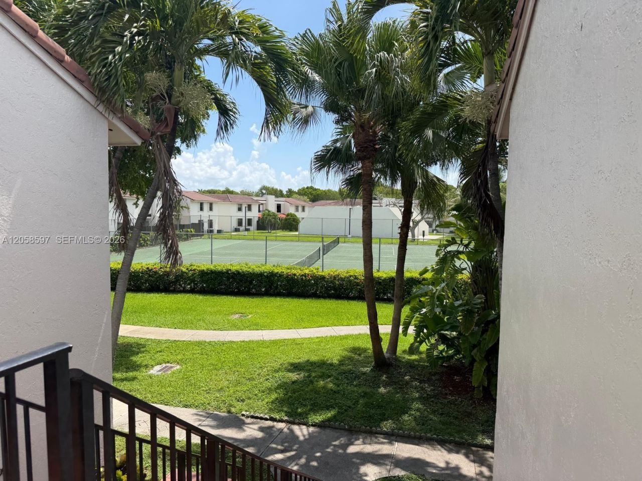10875 NW 7th St, Unit 23-36, Miami, FL 33172 Photo