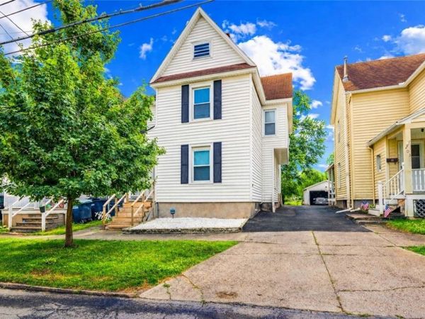 199 William Street , Geneva, NY 14456