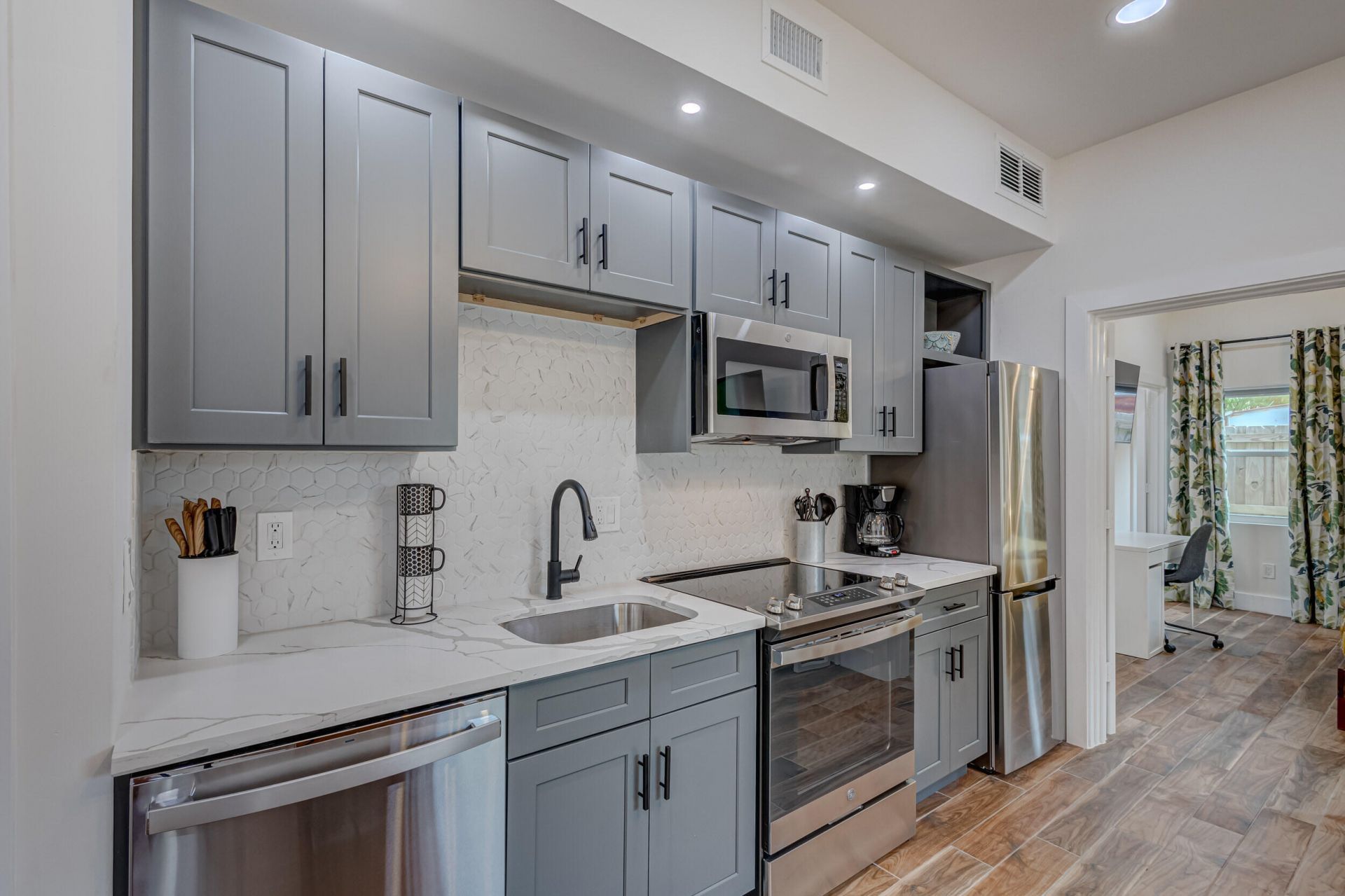 721 Franklin Road, West Palm Beach, FL 33405 Photo