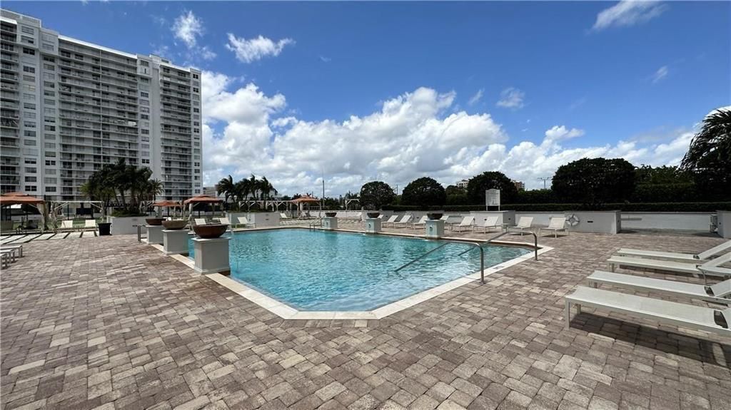 2851 NE 183rd Street, Unit 914E, Aventura, FL 33160 Photo