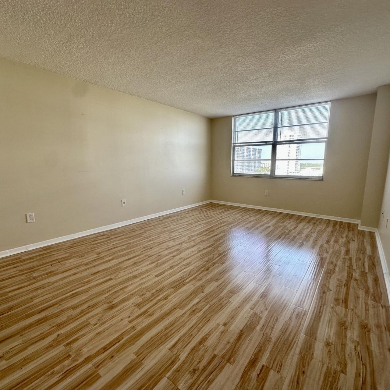 2851 NE 183rd Street, Unit 914E, Aventura, FL 33160 Photo